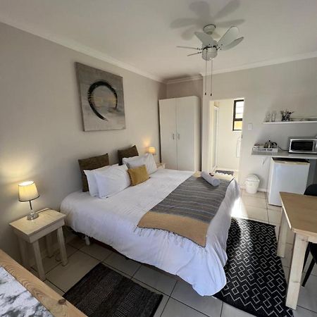 10 On Beresford Hotel East London Luaran gambar